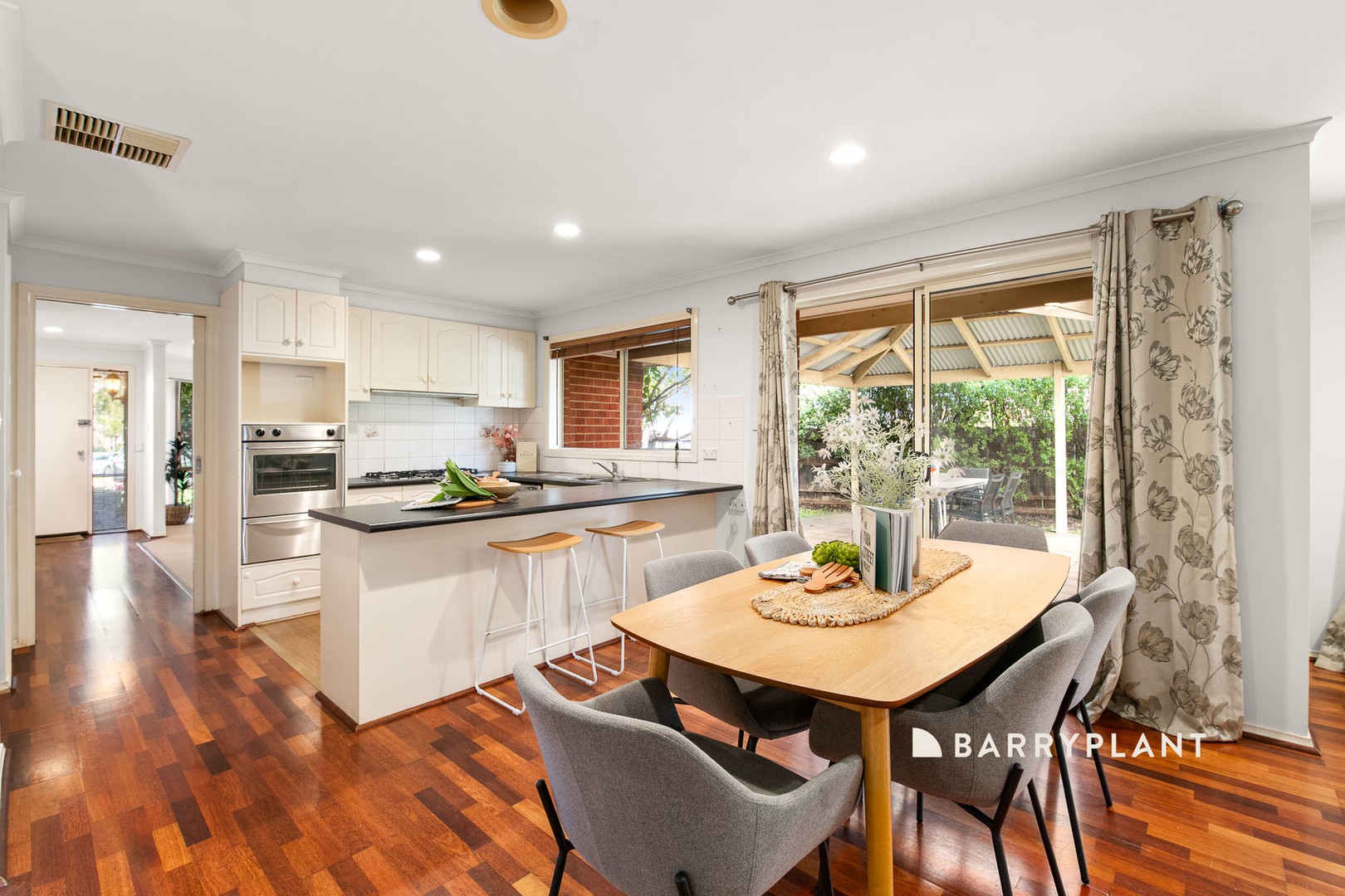 3 Kew Court, Narre Warren, VIC 3805, Narre Warren - Thumbnail 2