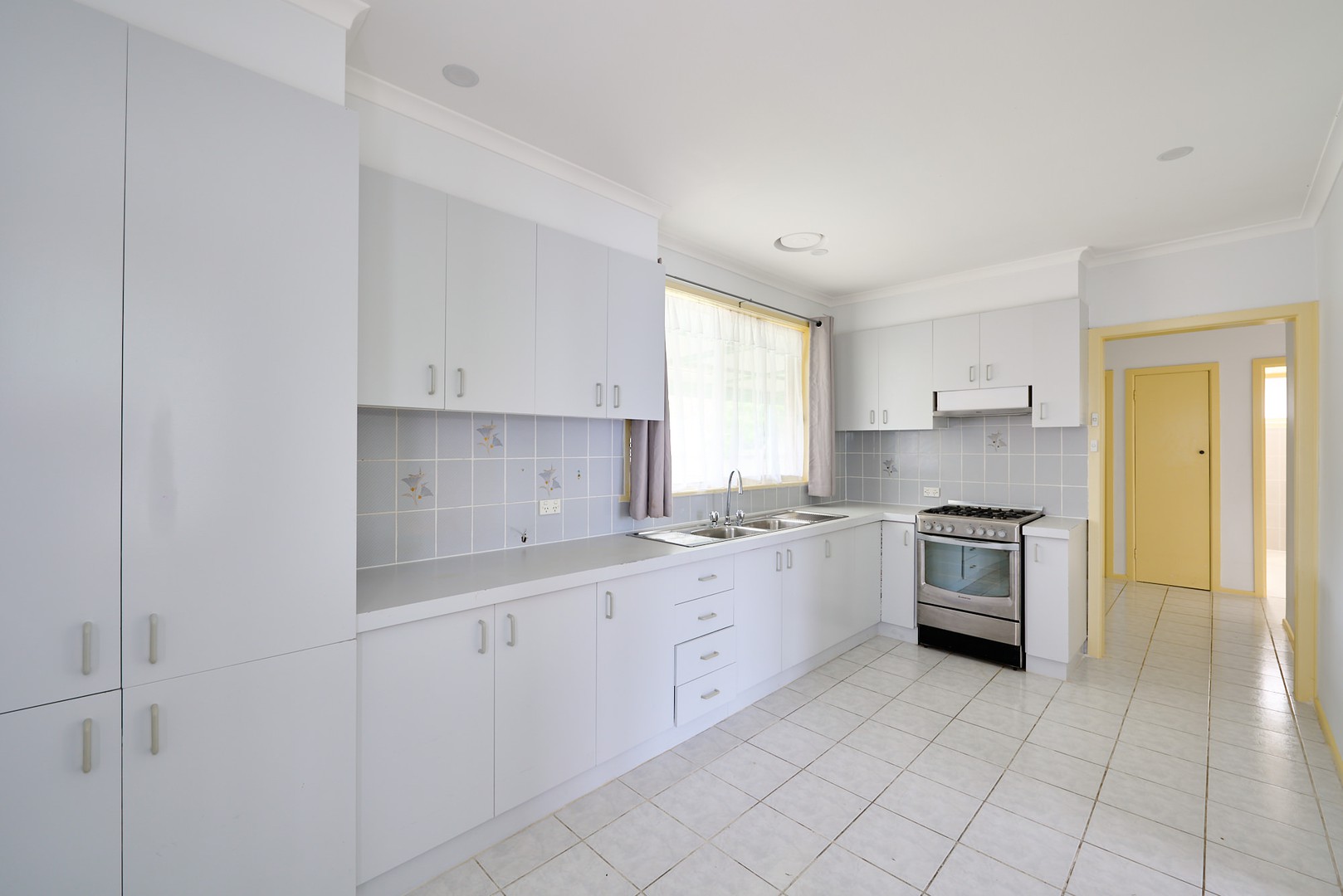 3 Kiandra Close, Noble Park, VIC 3174, Noble Park - Thumbnail 3