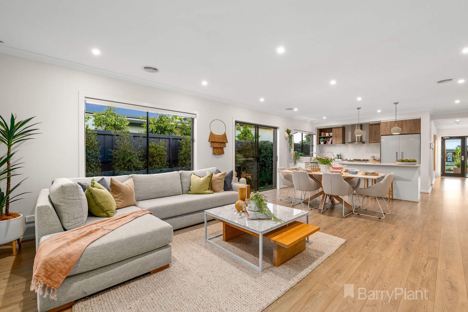 3 King Parrot Boulevard, Drouin, VIC 3818, Drouin - Thumbnail 2