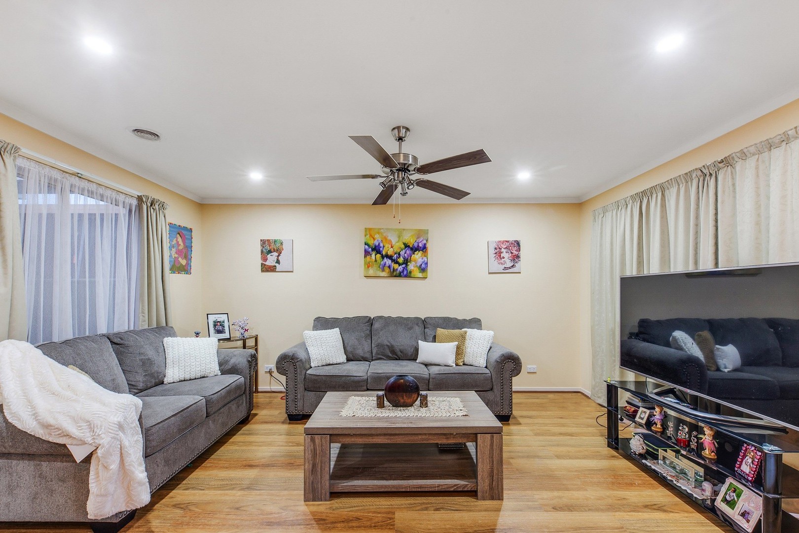 3 Klim Place, Burnside, VIC 3023, Burnside - Thumbnail 2