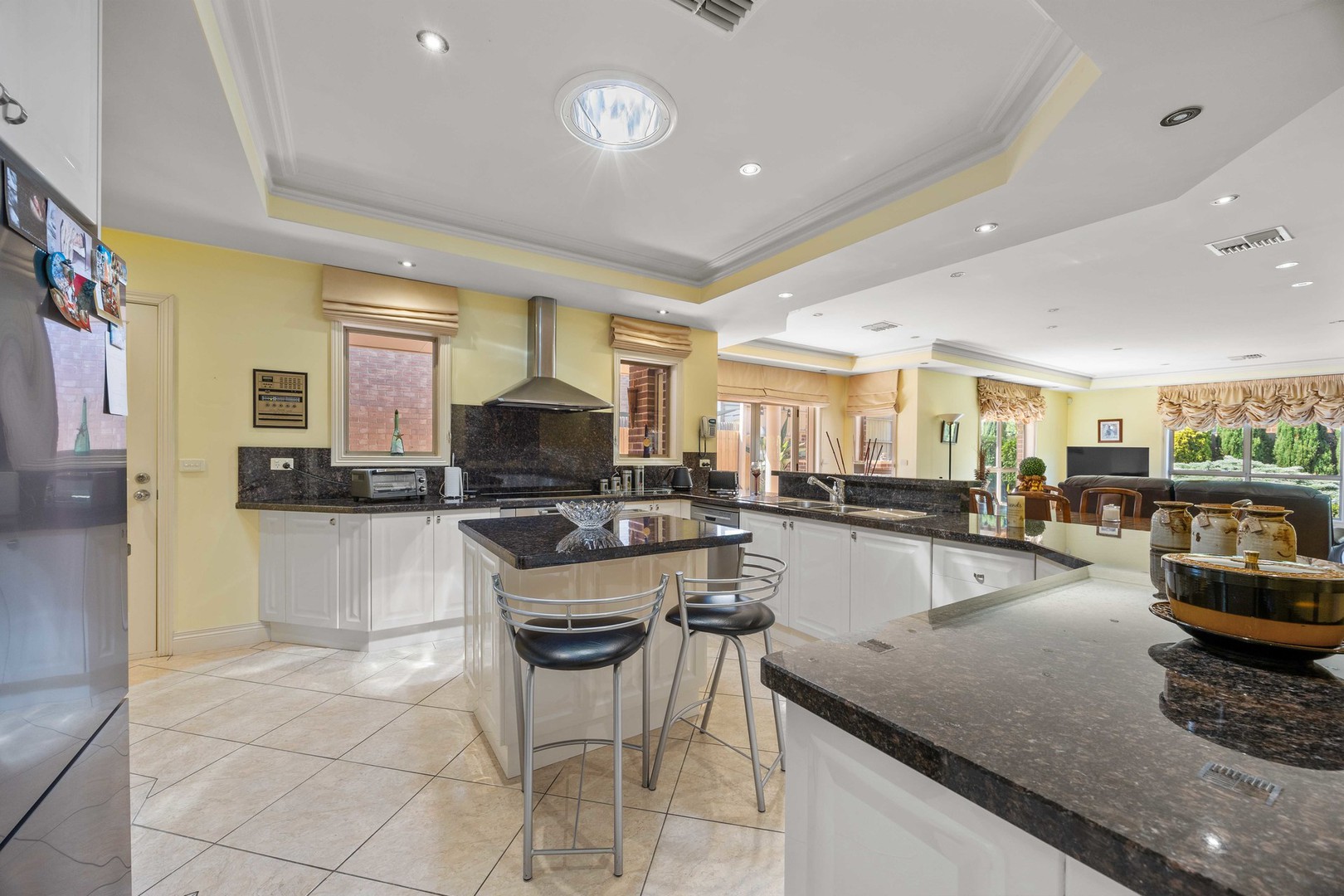 3 Laguna Close, Taylors Lakes, VIC 3038, Keilor Lodge - Thumbnail 4