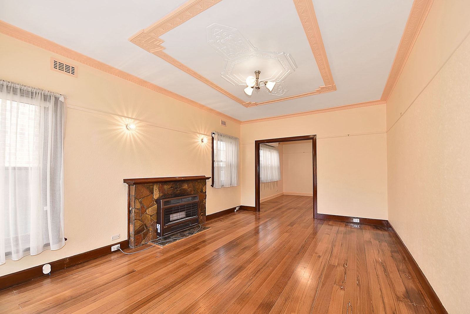 3 Leila Street, Essendon, VIC 3040, Essendon - Thumbnail 2