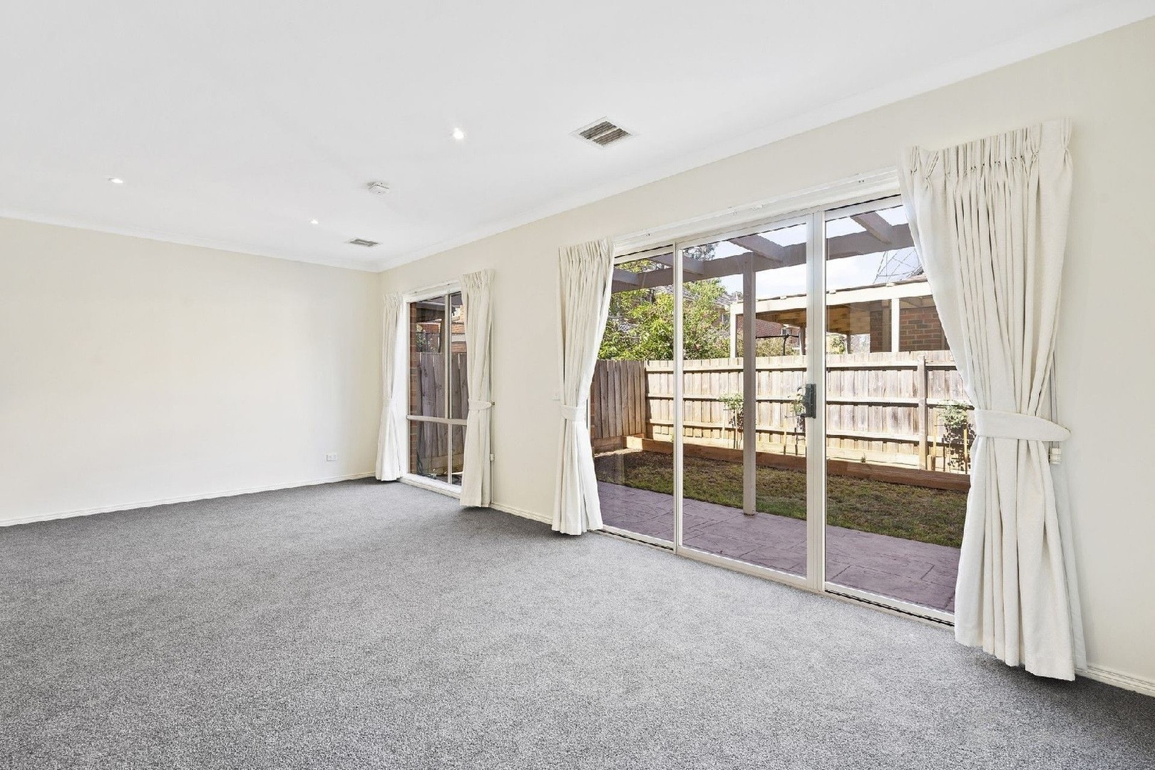 3 Longleaf Grove, Mitcham, VIC 3132, Mitcham - Thumbnail 5