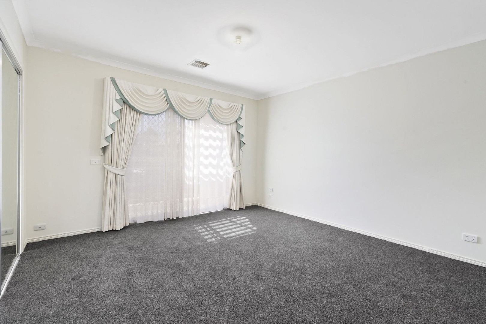 3 Longleaf Grove, Mitcham, VIC 3132, Mitcham - Thumbnail 8