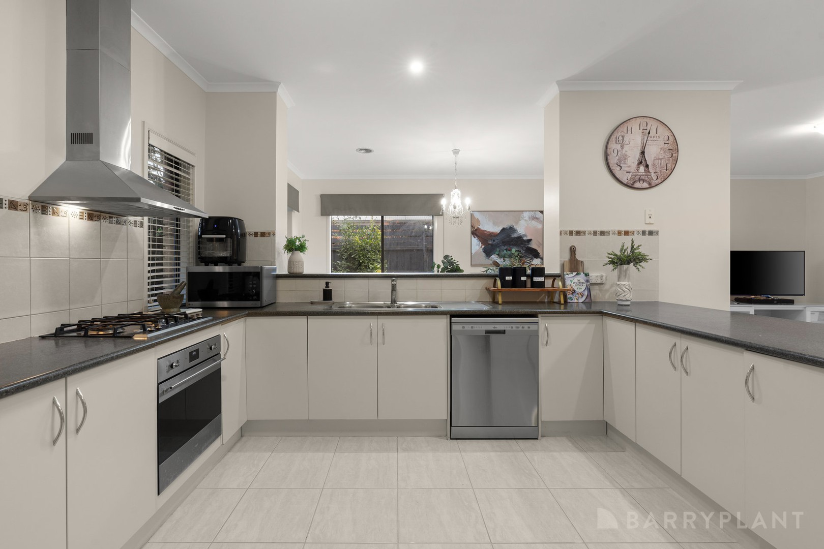 3 Lowanna Street, Berwick, VIC 3806, Berwick - Thumbnail 6