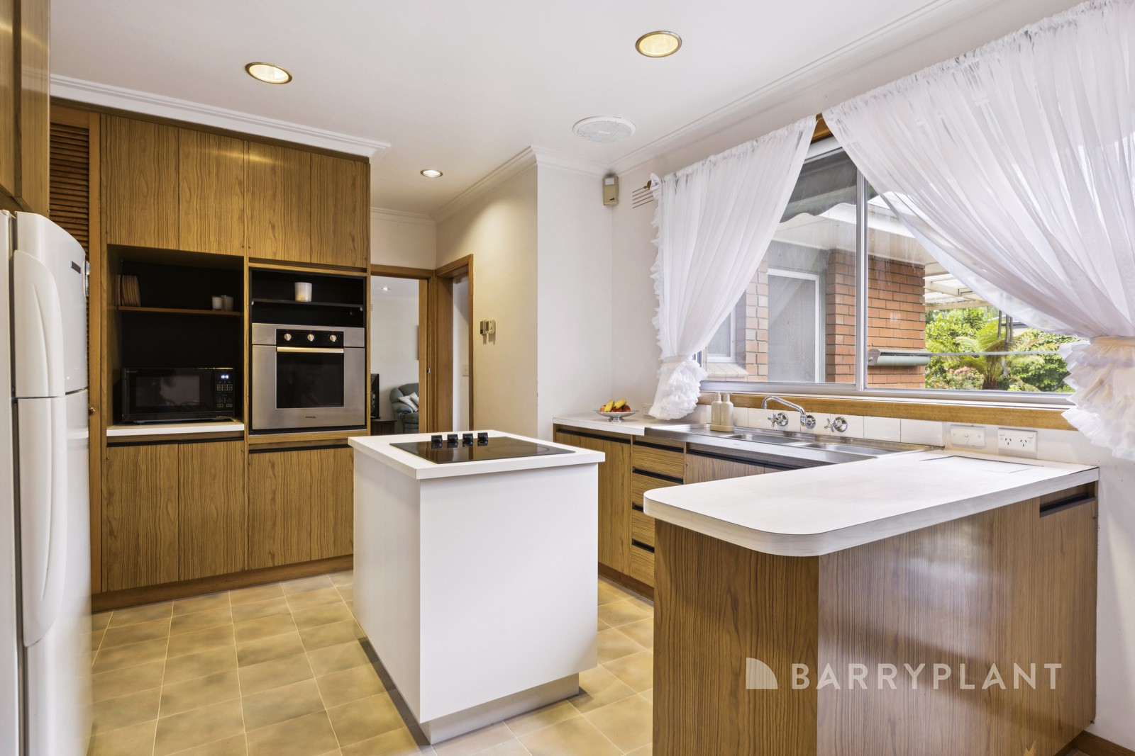 3 Malabar Court, Wheelers Hill, VIC 3150, Wheelers Hill - Thumbnail 4