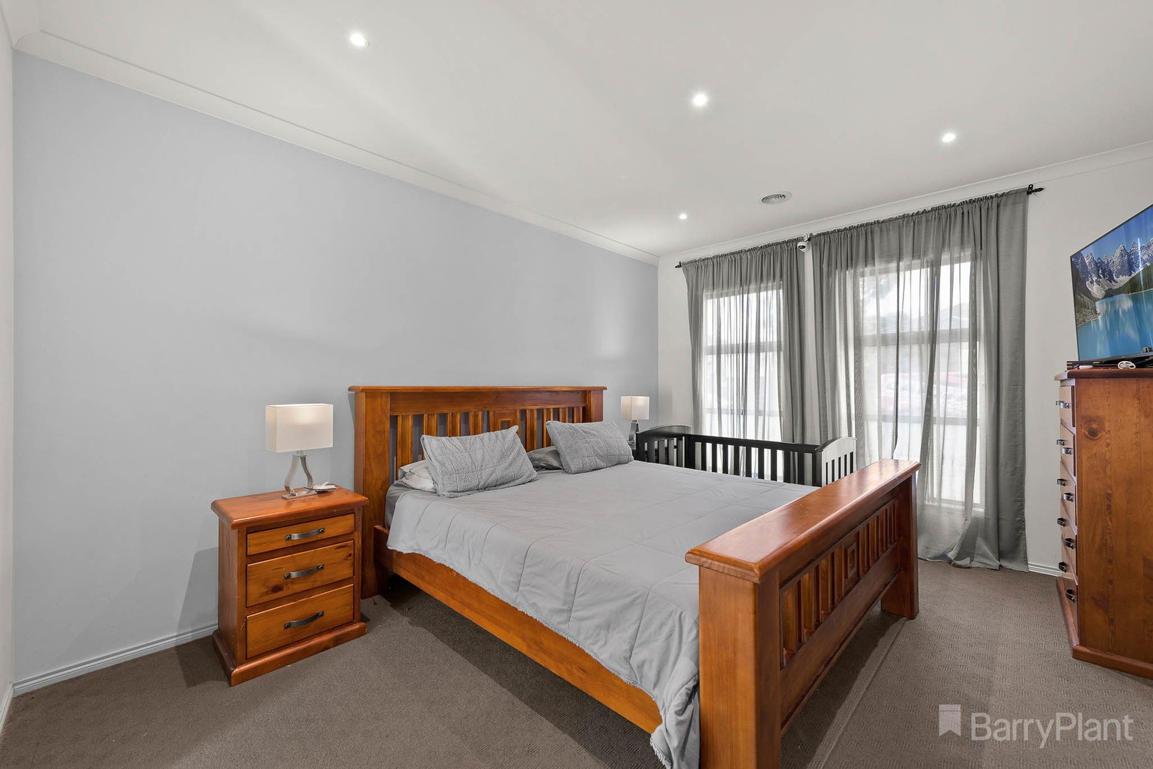 3 Manorwood Way, Berwick, VIC 3806, Berwick - Thumbnail 2