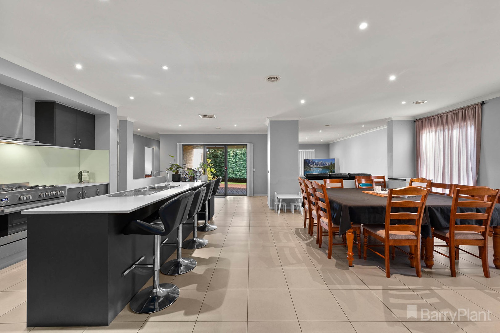 3 Manorwood Way, Berwick, VIC 3806, Berwick - Thumbnail 4