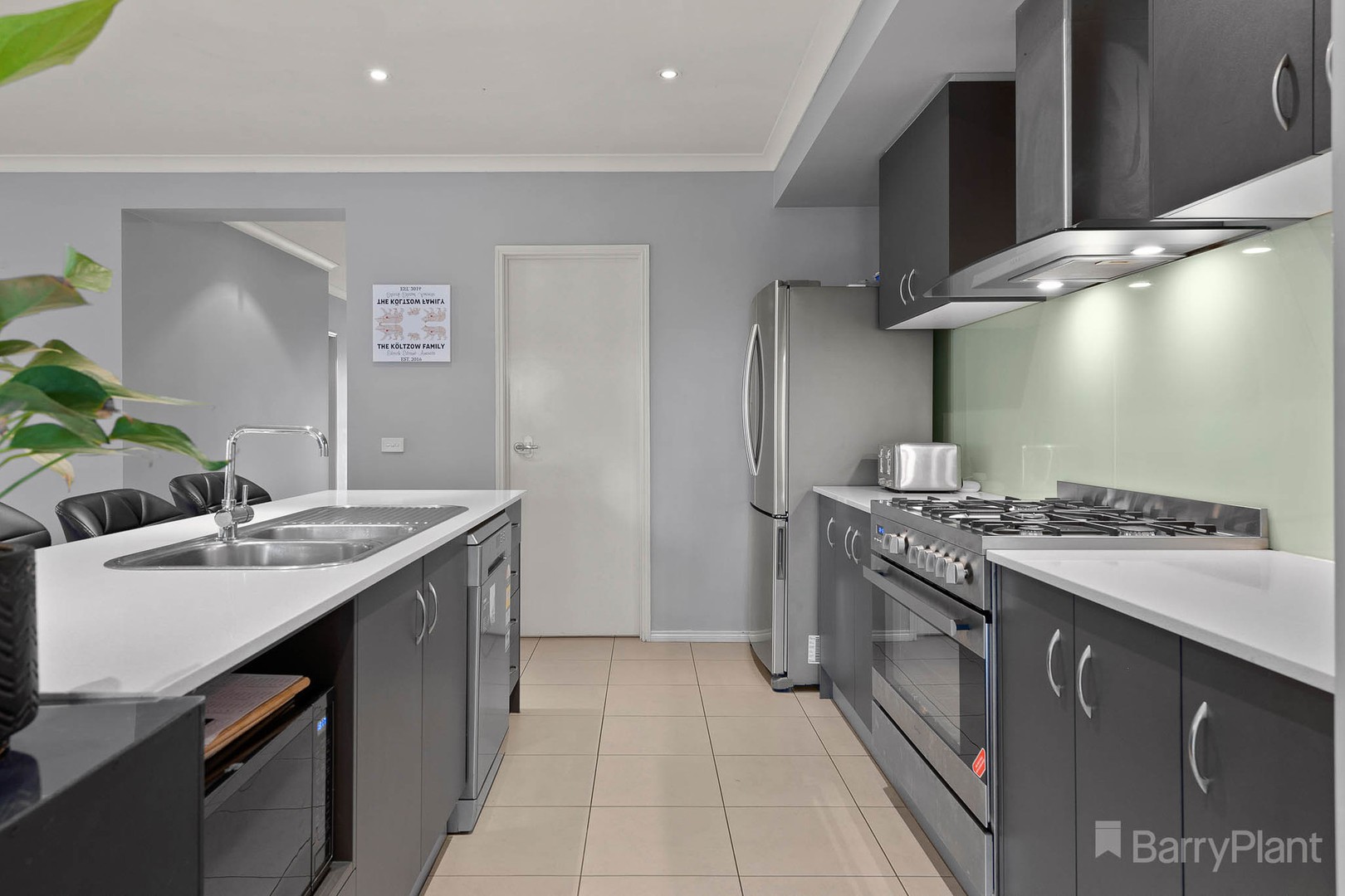 3 Manorwood Way, Berwick, VIC 3806, Berwick - Thumbnail 7