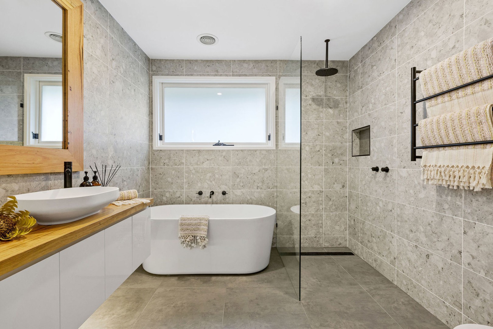 3 Marla Court, Frankston, VIC 3199, Frankston - Thumbnail 2