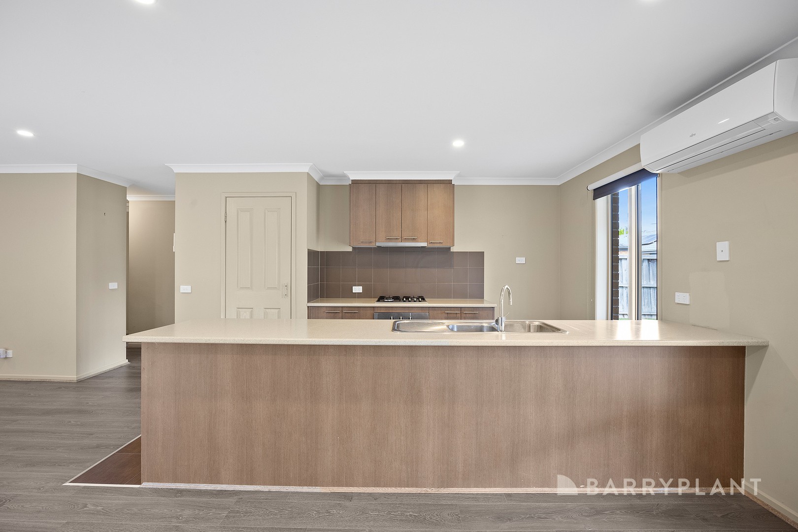 3 Melrose Street, Pakenham, VIC 3810, Pakenham - Thumbnail 3