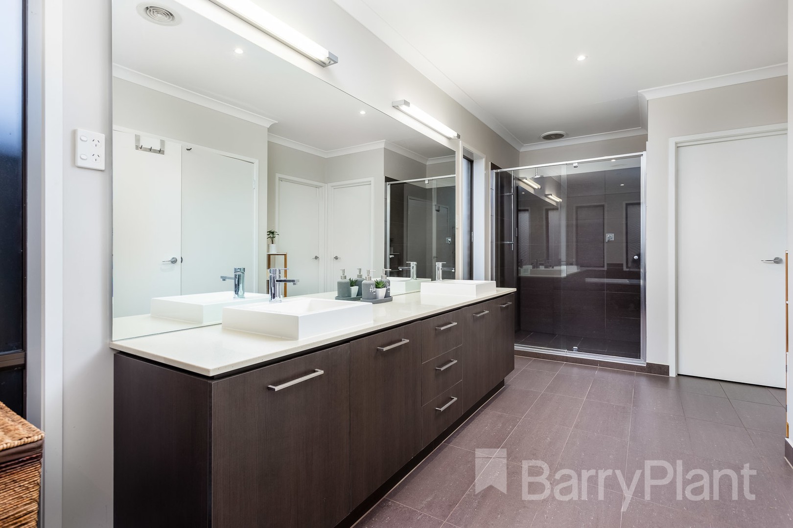 3 Mercure Way, Point Cook, VIC 3030, Point Cook - Thumbnail 7