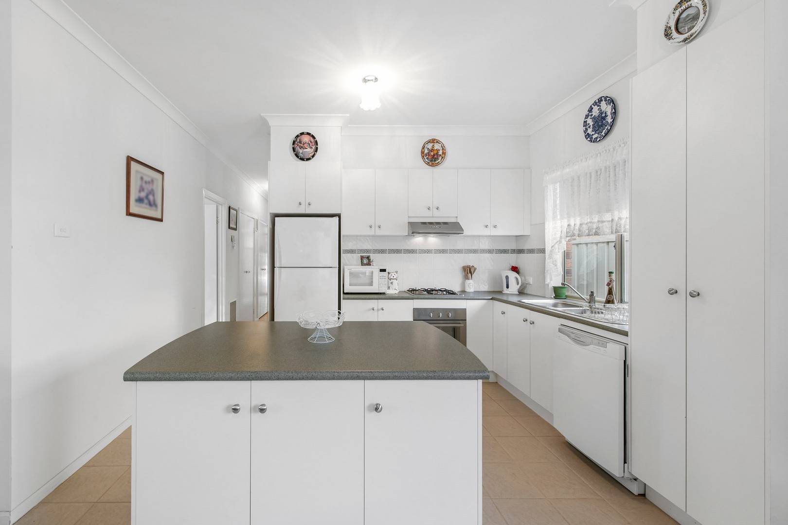 3 Mersey Lane, Caroline Springs, VIC 3023 - Thumbnail 2 - 26/10/2026