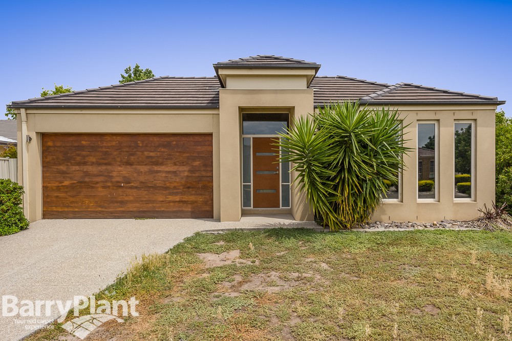 3 Messina Crescent, Point Cook, VIC 3030 - Thumbnail 2 - 01/11/2021
