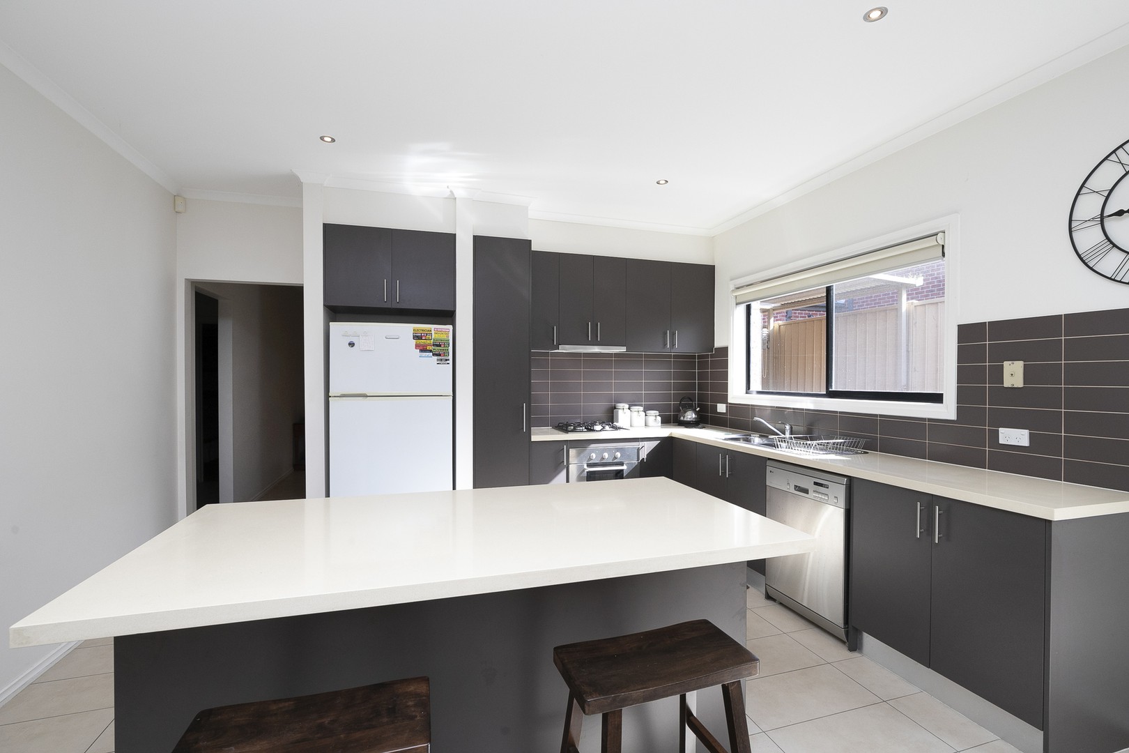3 Monckton Place, Caroline Springs, VIC 3023, Caroline Springs - Thumbnail 3
