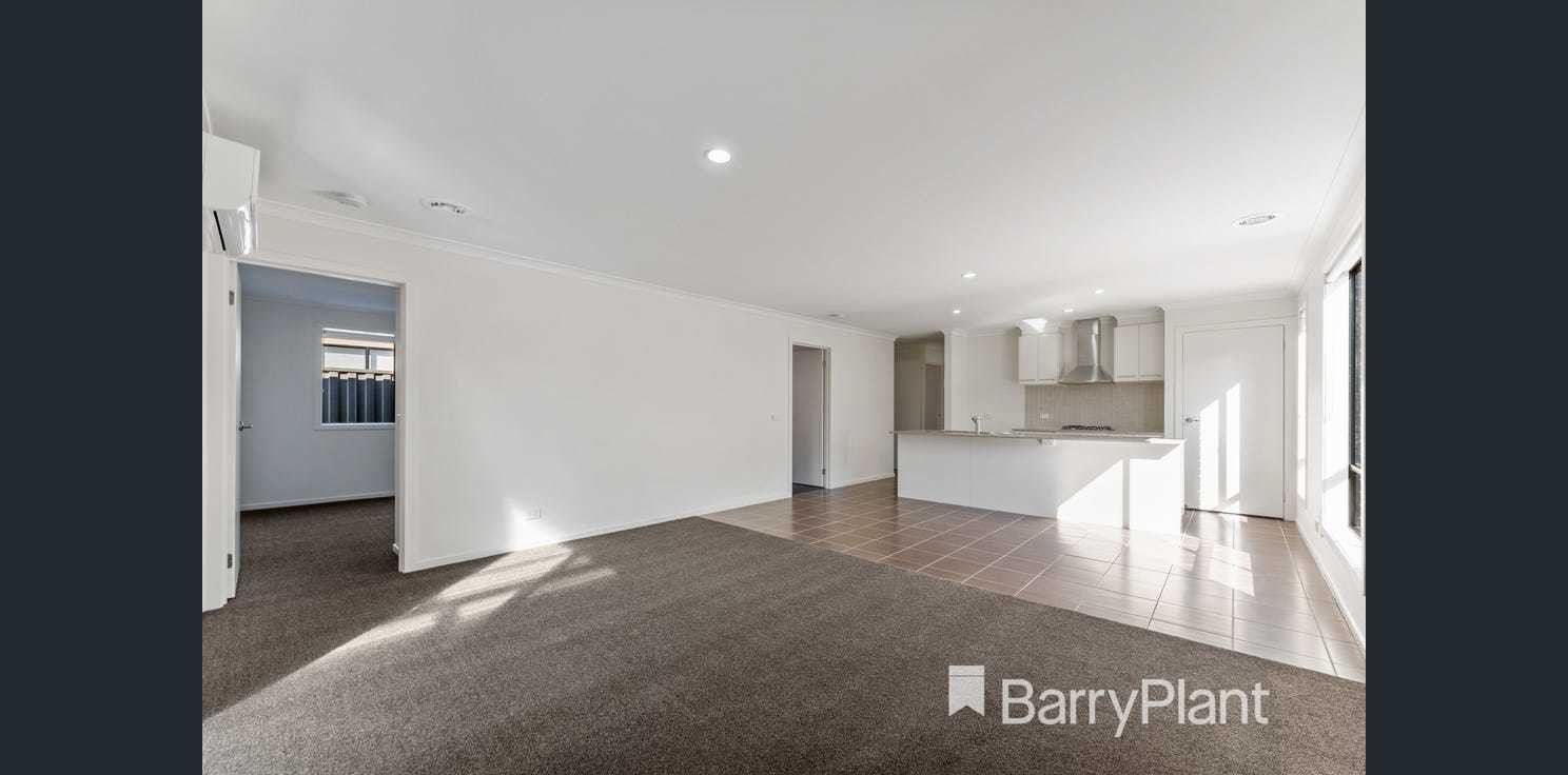 3 Morgan Crescent, Werribee, VIC 3030, Werribee - Thumbnail 5