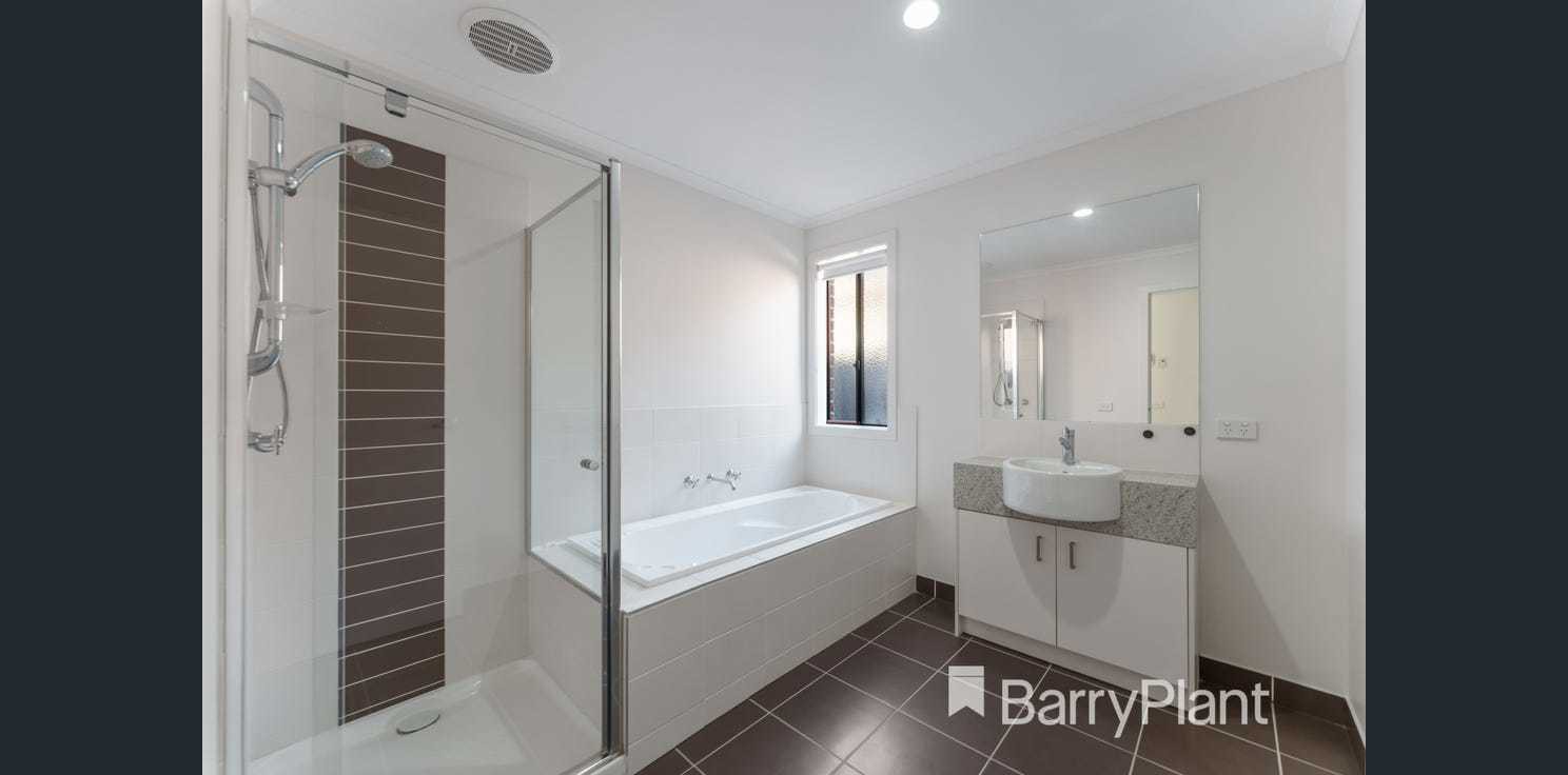 3 Morgan Crescent, Werribee, VIC 3030, Werribee - Thumbnail 8