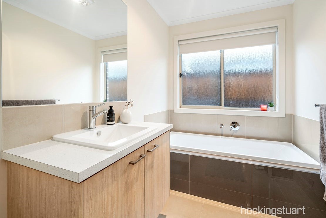 3 Oakbridge Street, Weir Views, VIC 3338, Weir Views - Thumbnail 7