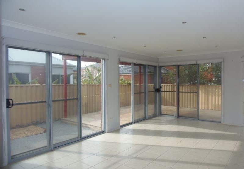 3 Orrong Parade, Caroline Springs, VIC 3023, Caroline Springs - Thumbnail 2