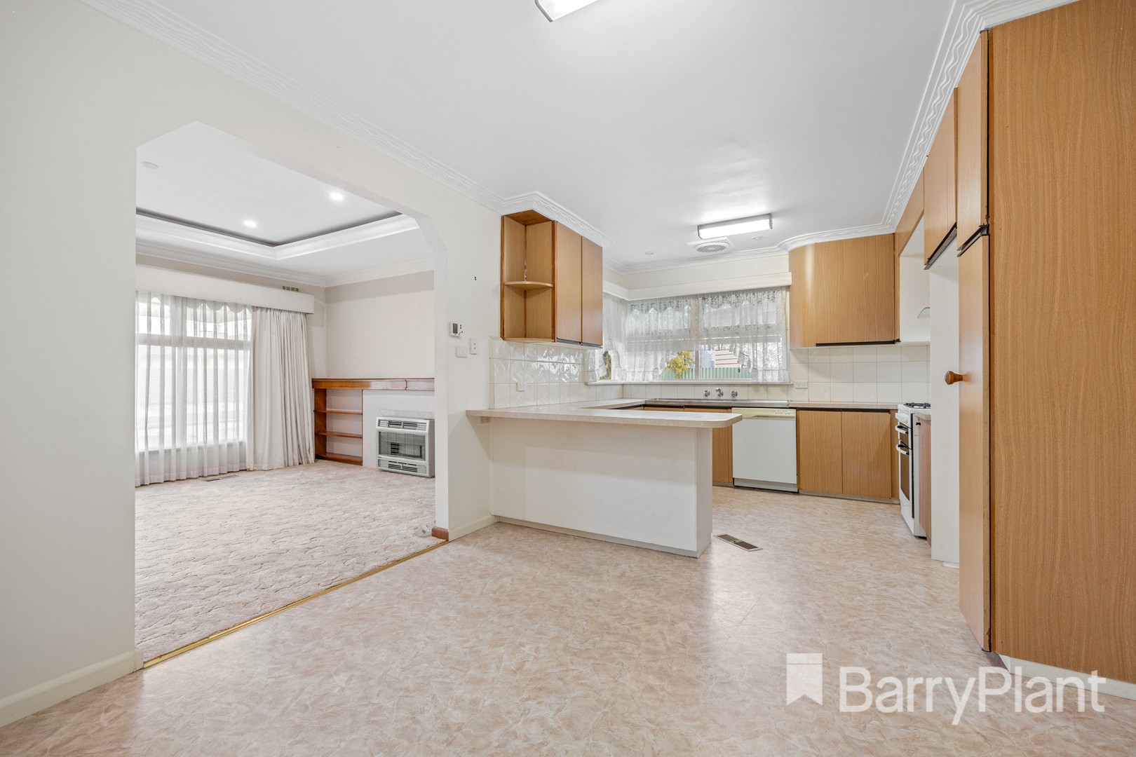 3 Oxford Street, Wendouree, VIC 3355 - Thumbnail 2 - 31/08/2022