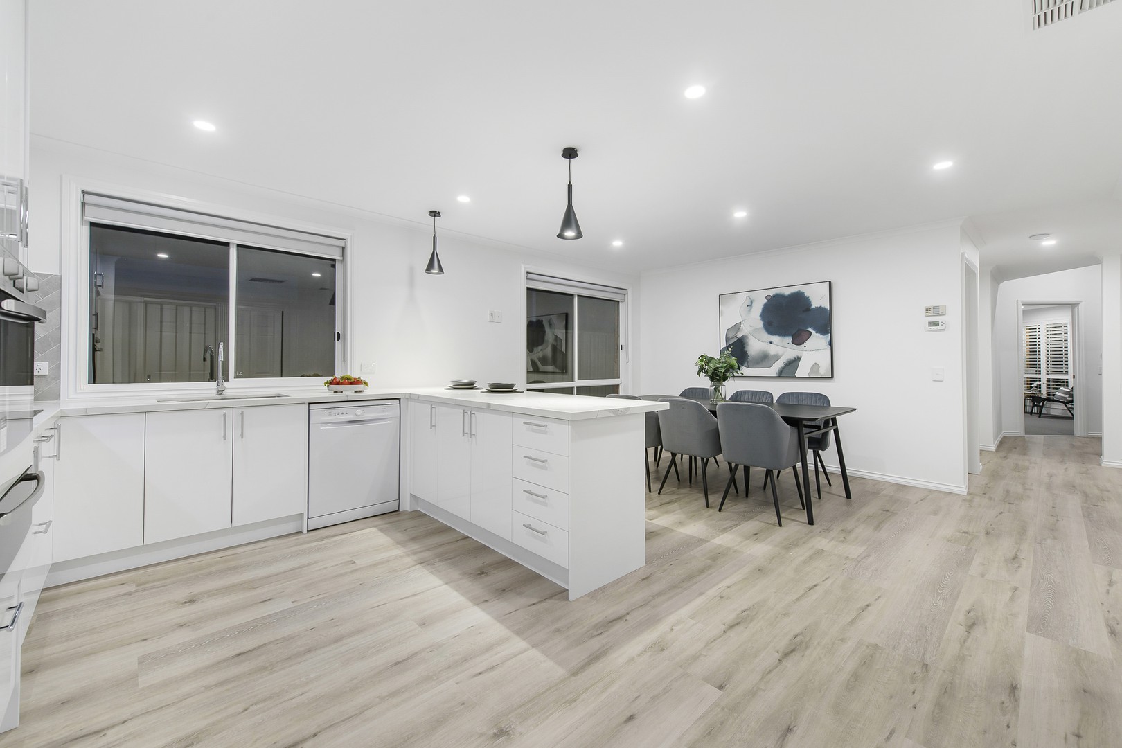 3 Parrakeet Court, Taylors Lakes, VIC 3038, Taylors Lakes - Thumbnail 4