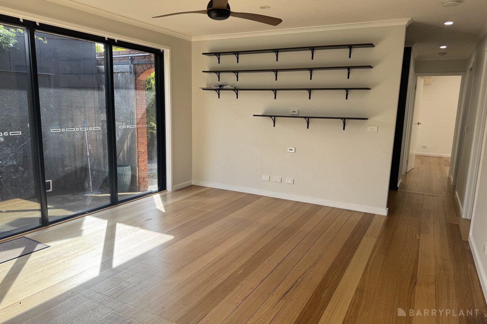 3 Pato Place, Noble Park North, VIC 3174 - Thumbnail 2 - 12/12/2025