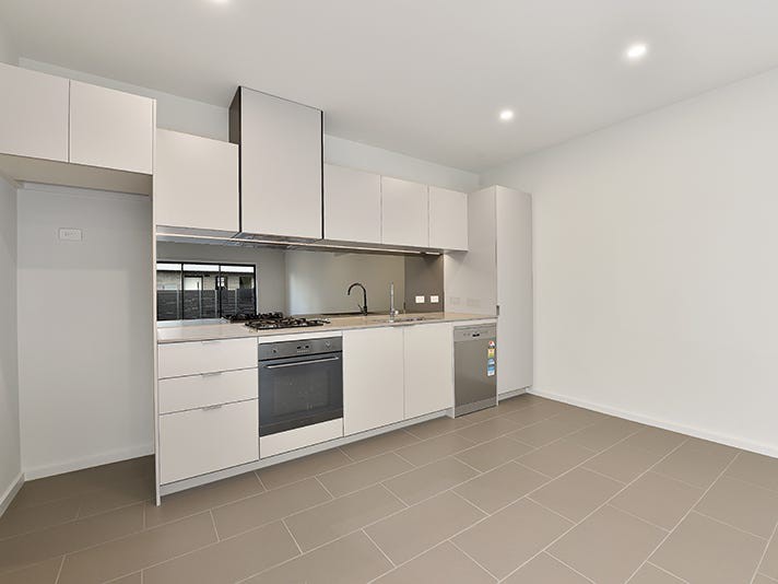 3 Patria Walk, Avondale Heights, VIC 3034, Avondale Heights - Thumbnail 2