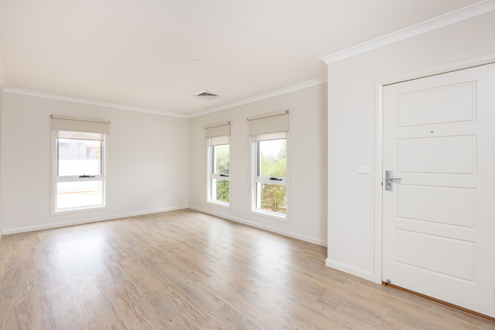 3 Philippa Crescent, Mildura, VIC 3500 - Thumbnail 2 - 17/09/2025