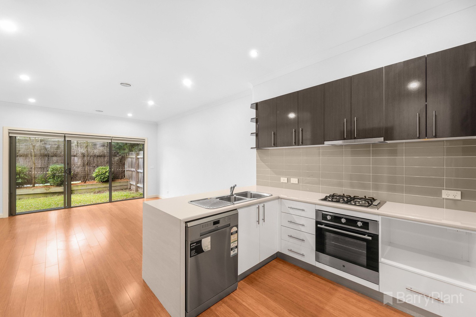 3 Platinum Way, Kilsyth, VIC 3137, Kilsyth - Thumbnail 2