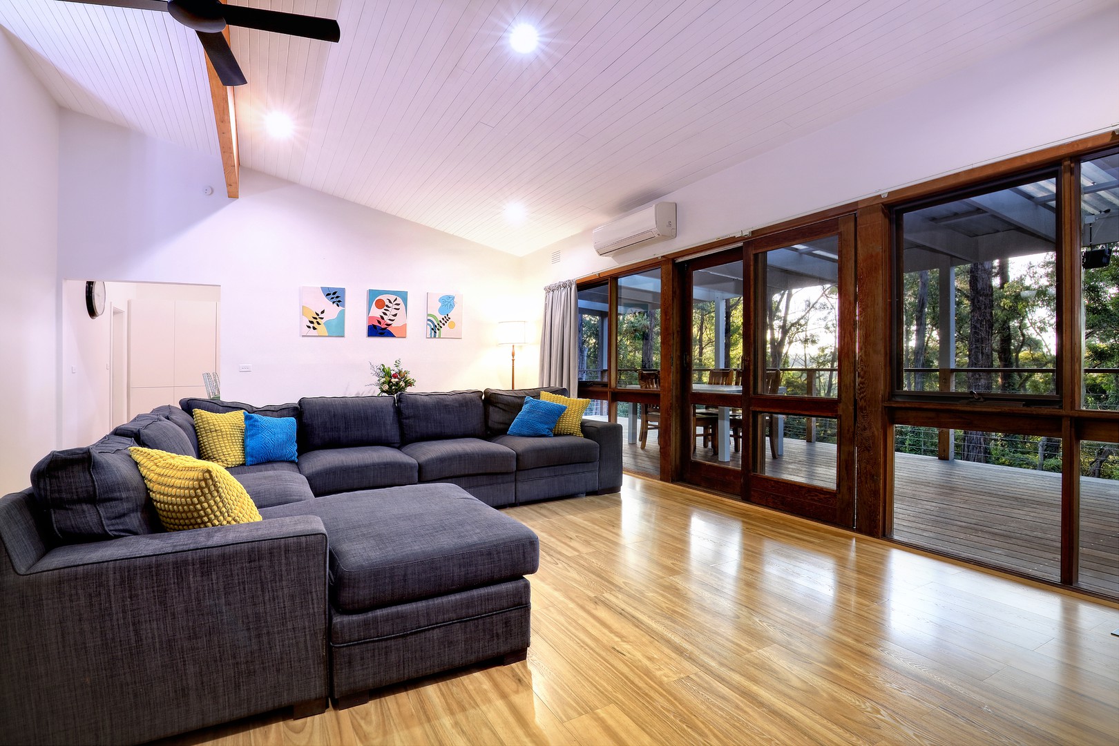 3 Prince Street, Emerald, VIC 3782 - Thumbnail 2 - 02/05/2025