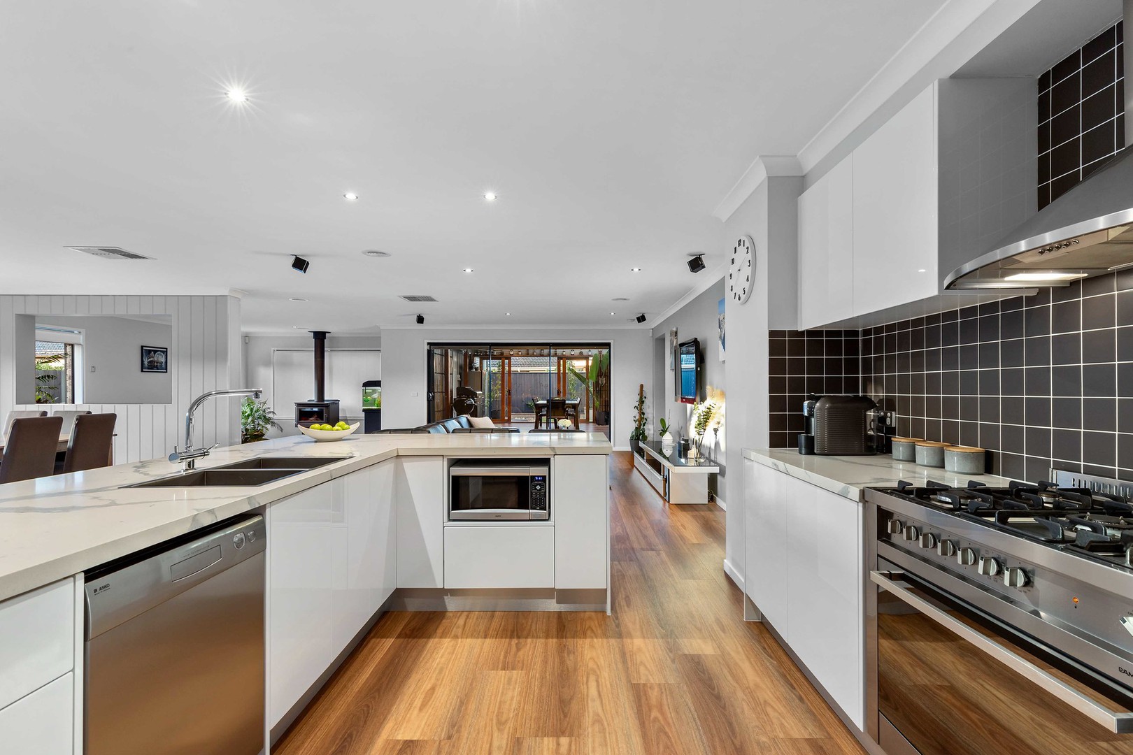 3 Puckle Street, Taylors Hill, VIC 3037, Taylors Hill - Thumbnail 6