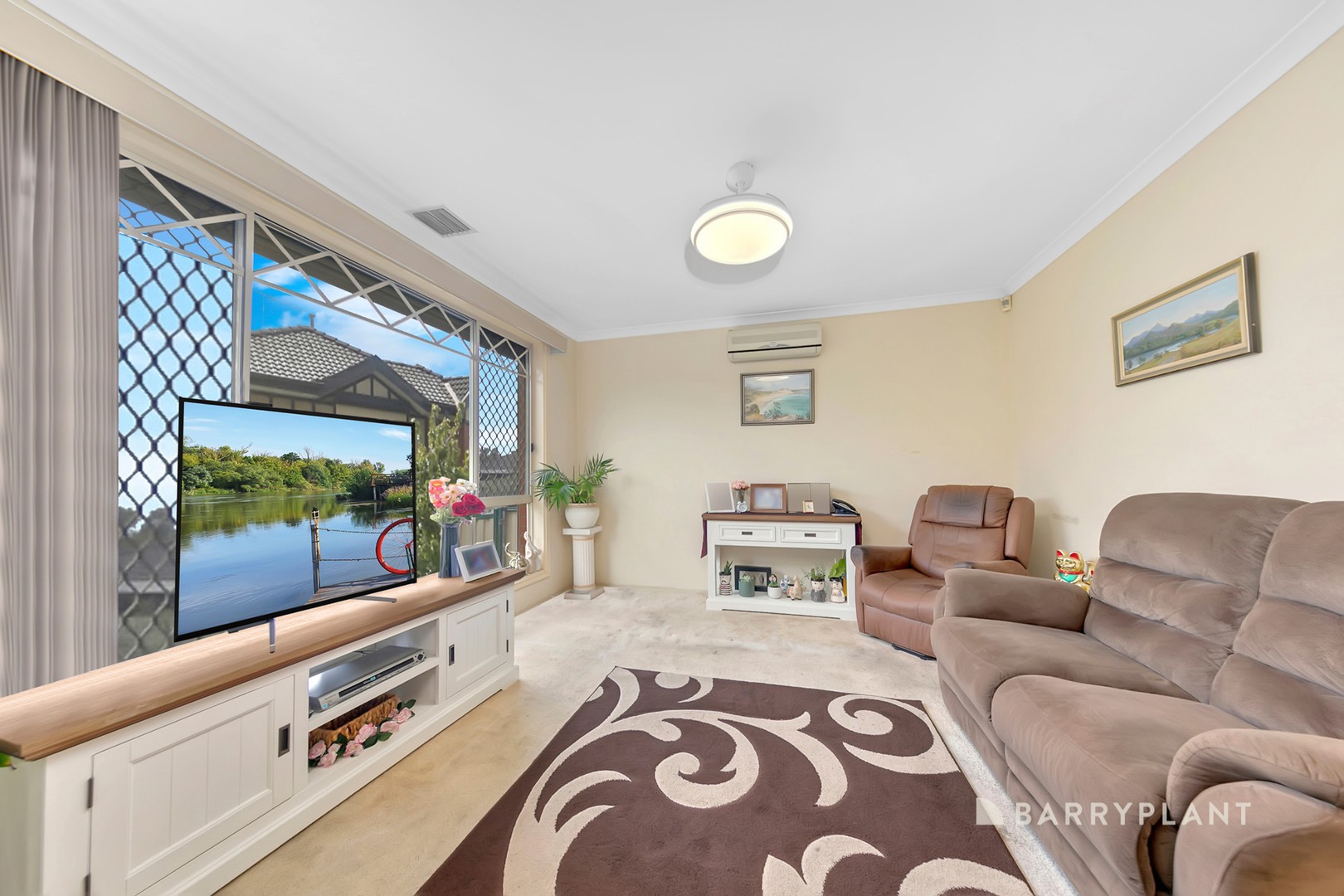3 Pulford Crescent, Mill Park, VIC 3082, Mill Park - Thumbnail 2