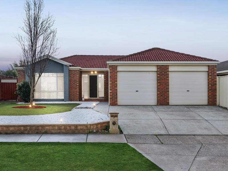 3 Rebecca Court, Hillside, VIC 3037 - Image - 08/12/2025