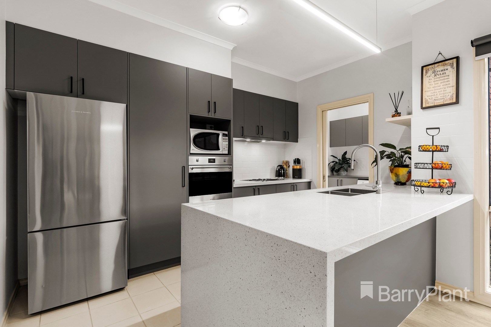 3 Redbark Hill Circuit, South Morang, VIC 3752, South Morang - Thumbnail 3