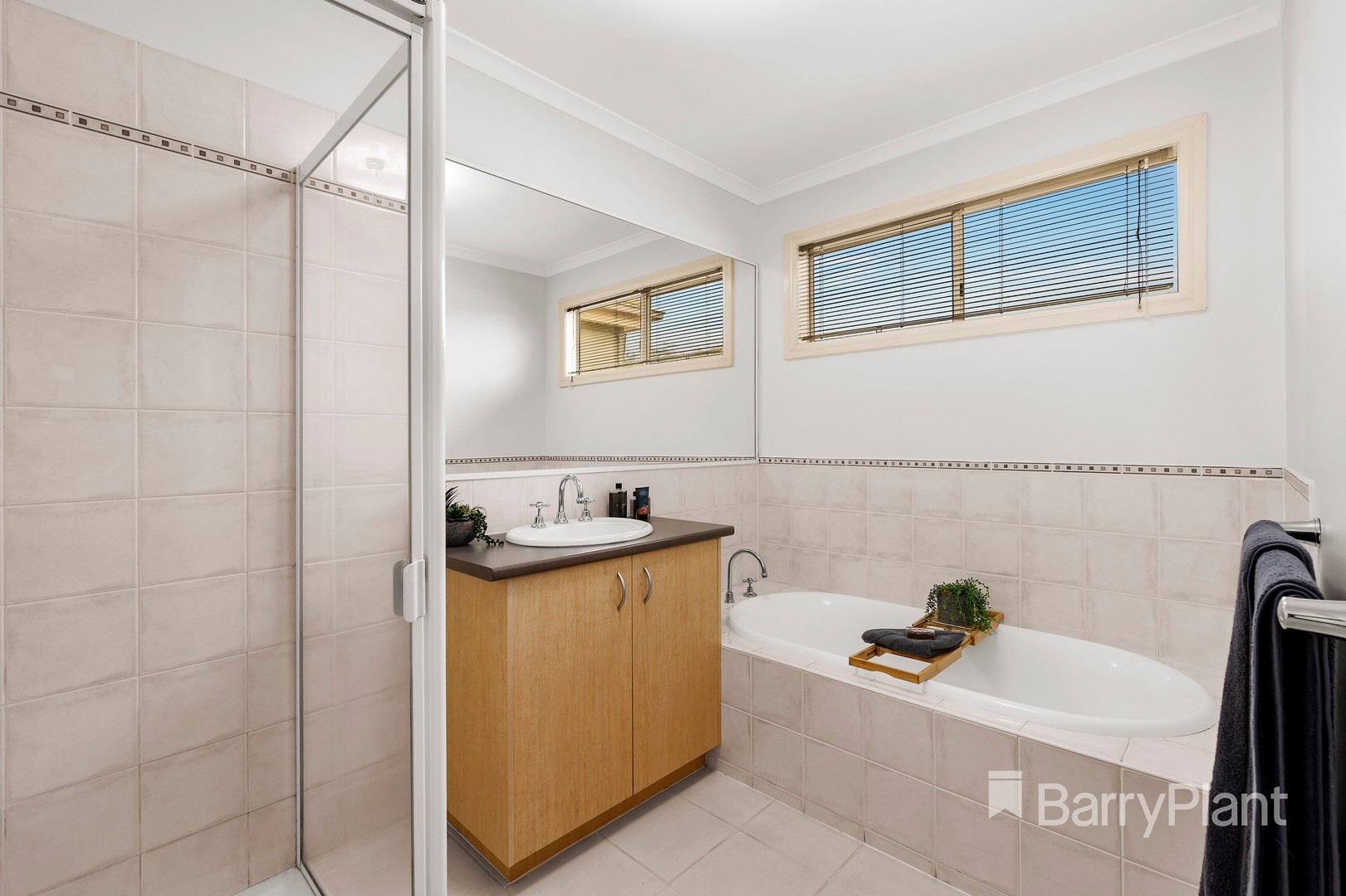 3 Redbark Hill Circuit, South Morang, VIC 3752, South Morang - Thumbnail 8