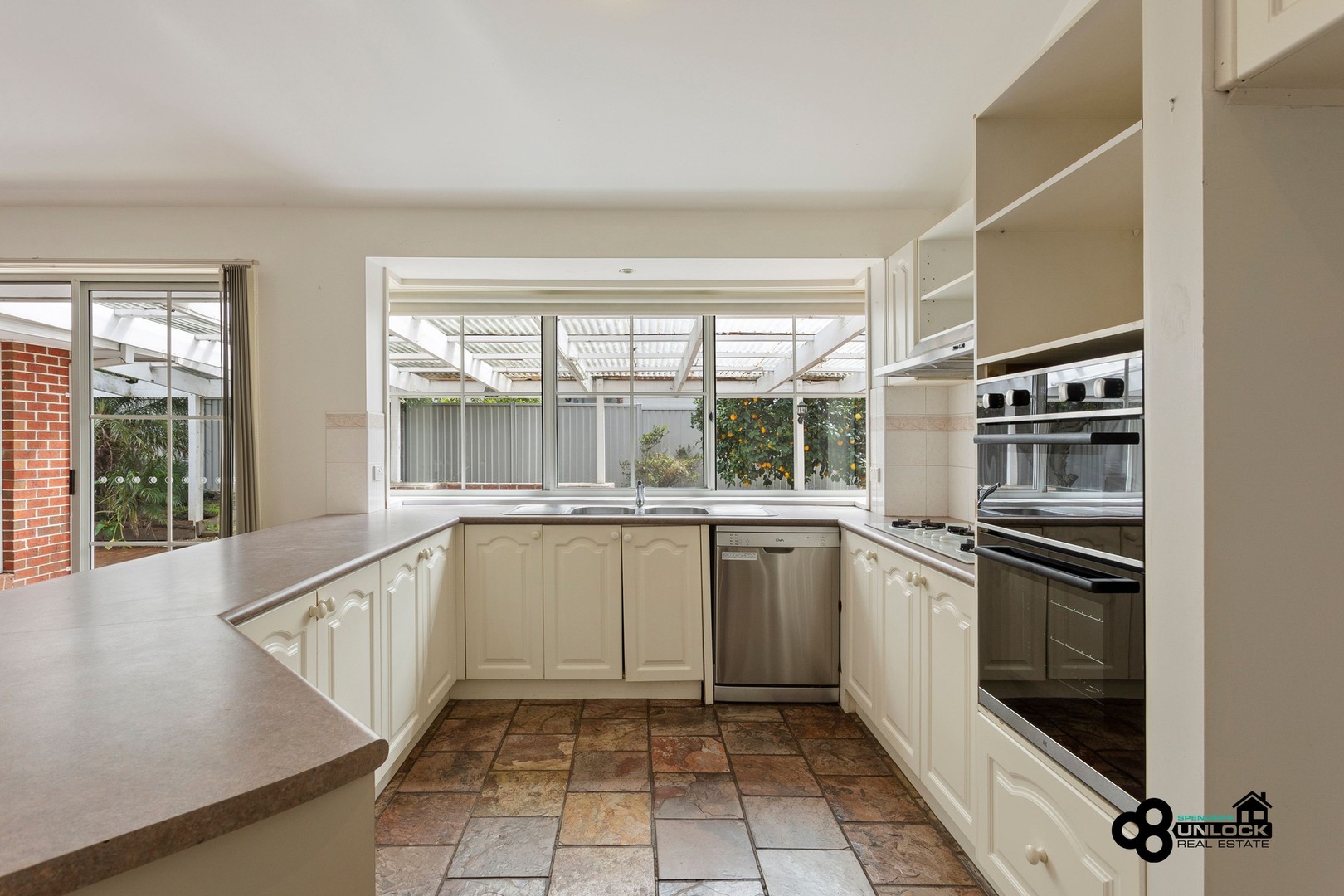 3 Redmore Court, Berwick, VIC 3806, Berwick - Thumbnail 3
