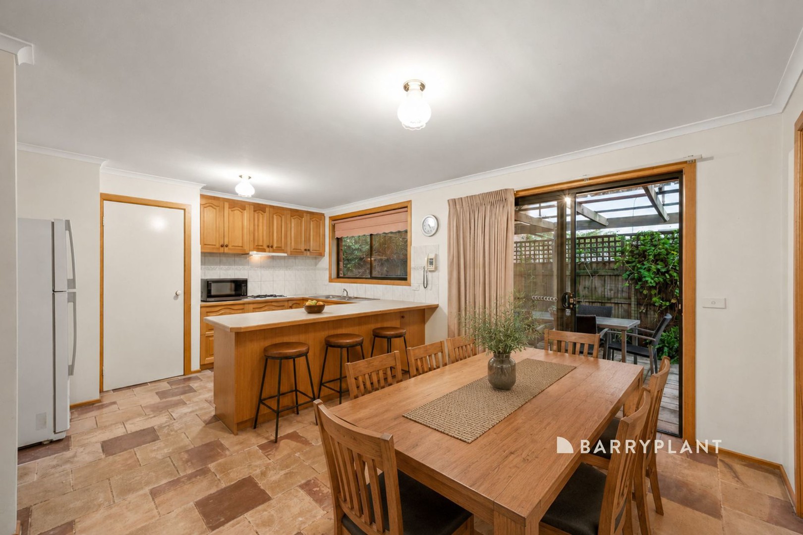 3 Rees Close, Drouin, VIC 3818 - Thumbnail 2 - 29/06/2026