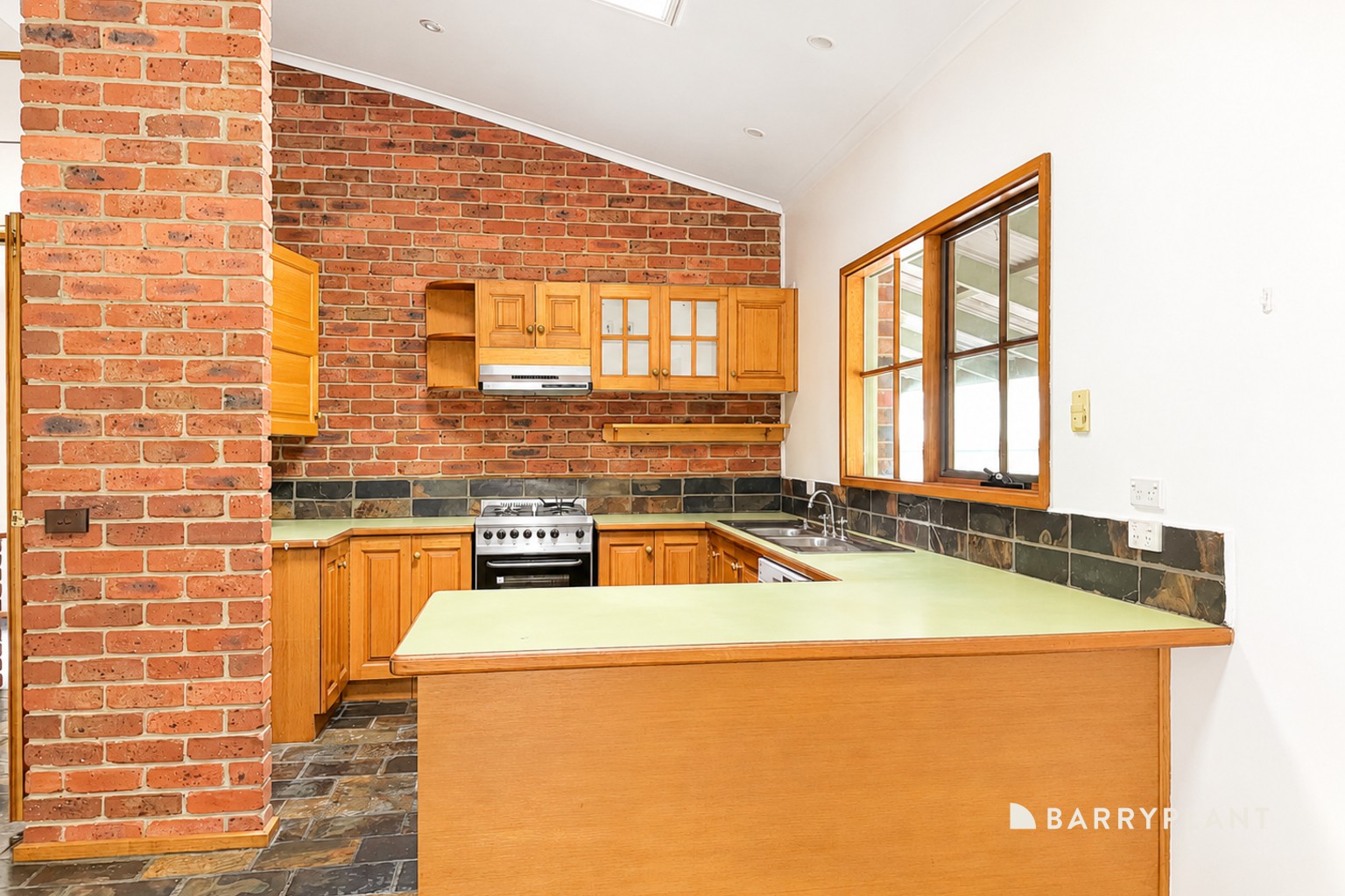 3 Rheanva Street, Berwick, VIC 3806, Berwick - Thumbnail 4