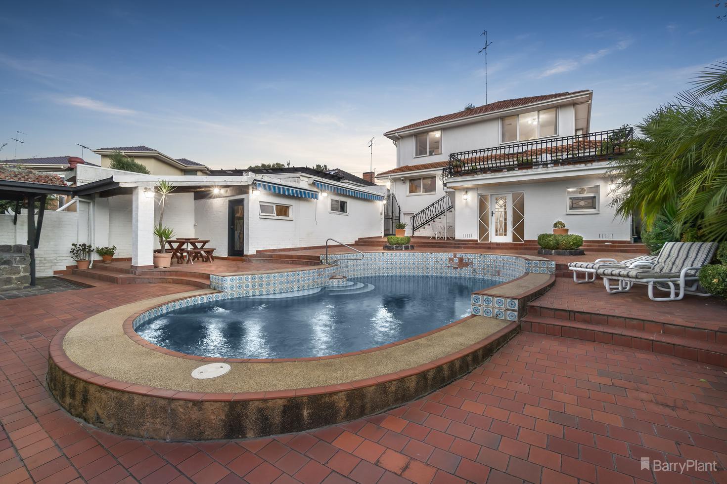 3 Robinson Grove, Bulleen, VIC 3105 - Thumbnail 2 - 23/02/2022