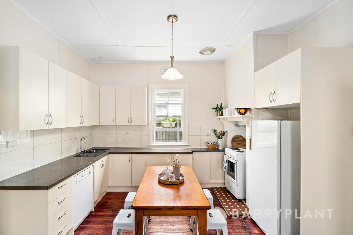 3 Robinson Street, Sunshine, VIC 3020, Sunshine - Thumbnail 5