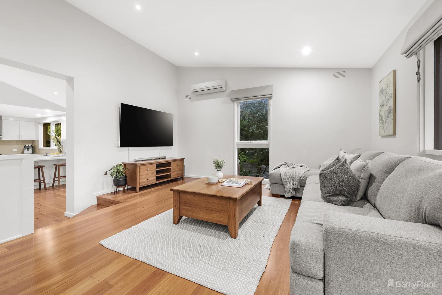 3 Roslyn Court, Eltham North, VIC 3095, Eltham North - Thumbnail 2