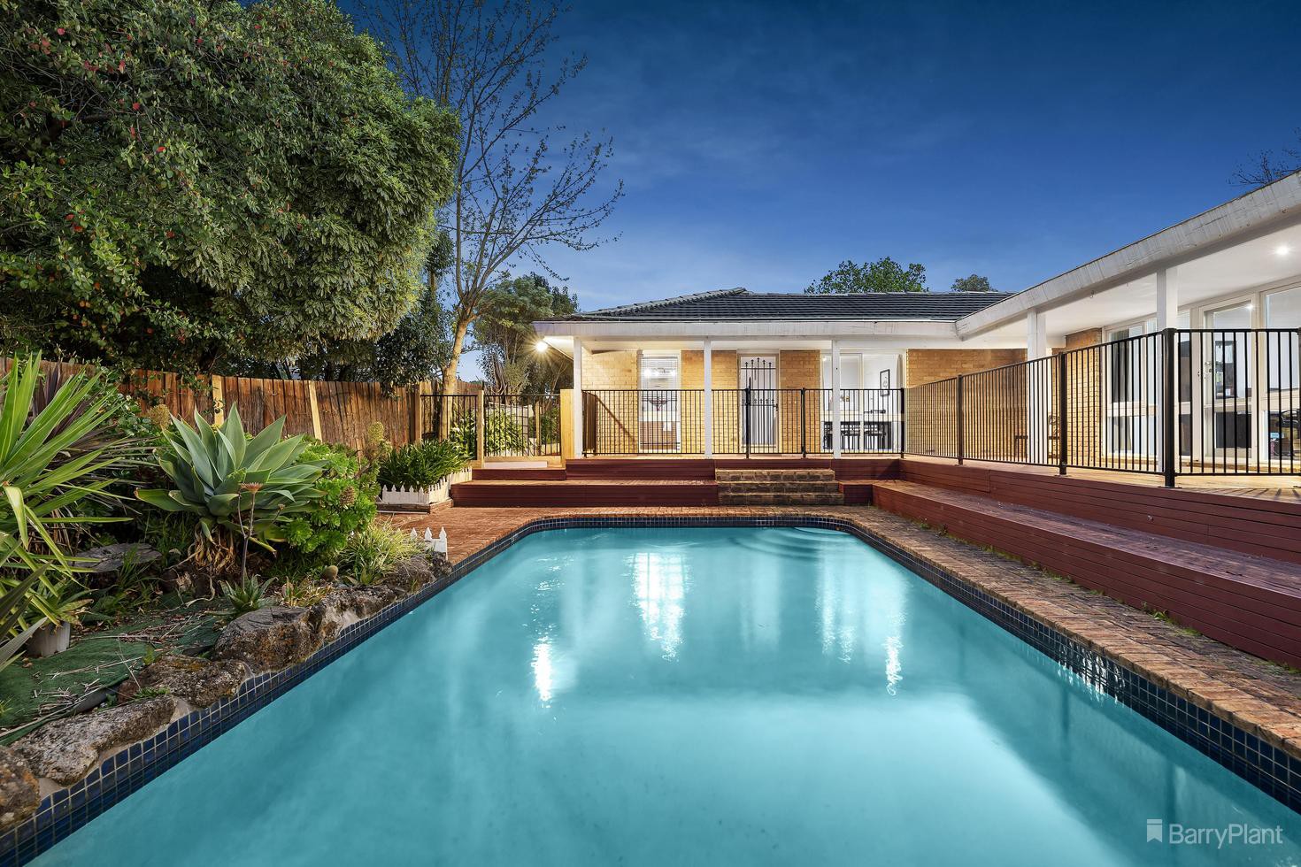 3 Rowallan Court, Doncaster East, VIC 3109, Doncaster East - Thumbnail 2