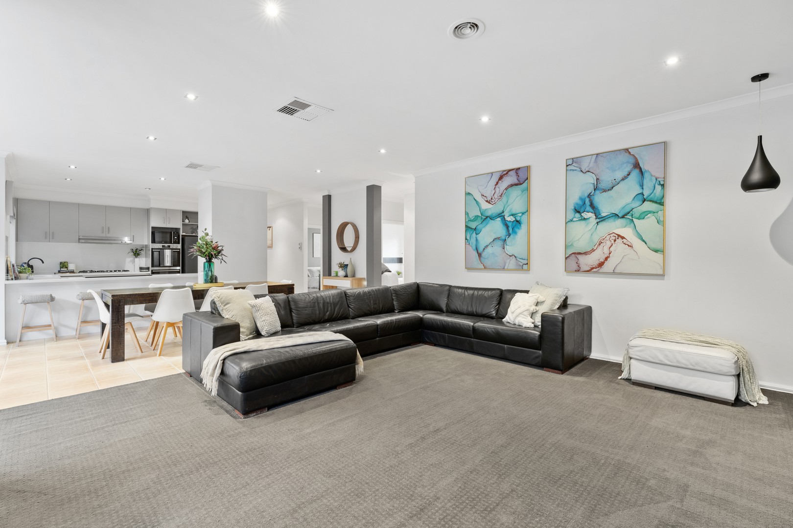 3 Rubicon Avenue, Taylors Hill, VIC 3037 - Thumbnail 1 - 28/08/2024