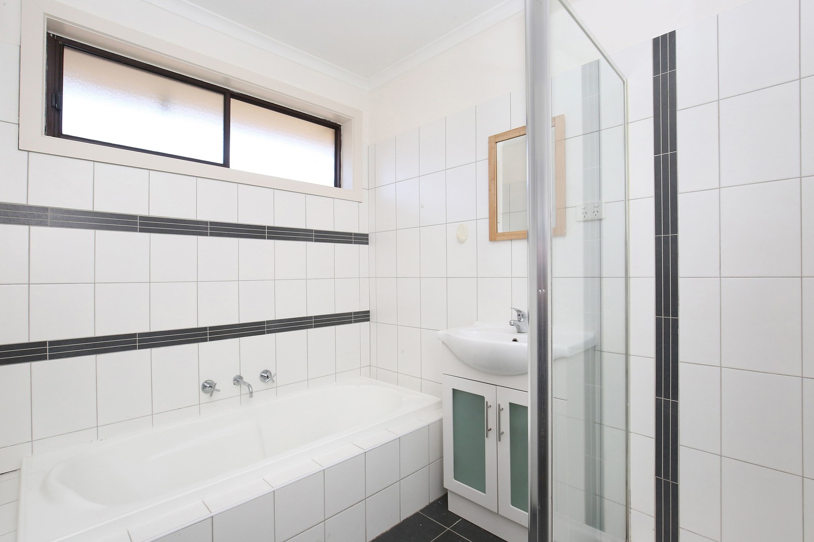 3 Sandhurst Crescent, Bundoora, VIC 3083, Bundoora - Thumbnail 6