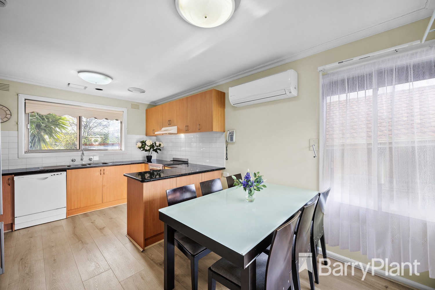 3 Sharpes Road, Watsonia North, VIC 3087, Watsonia North - Thumbnail 3