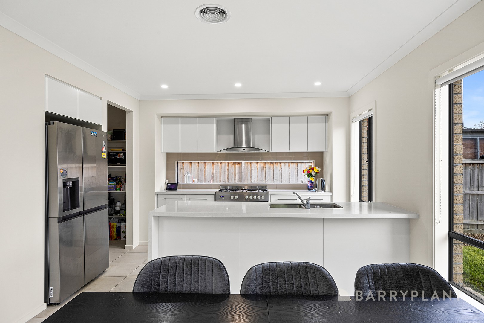 3 Shirley Street, Pakenham, VIC 3810, Pakenham - Thumbnail 3