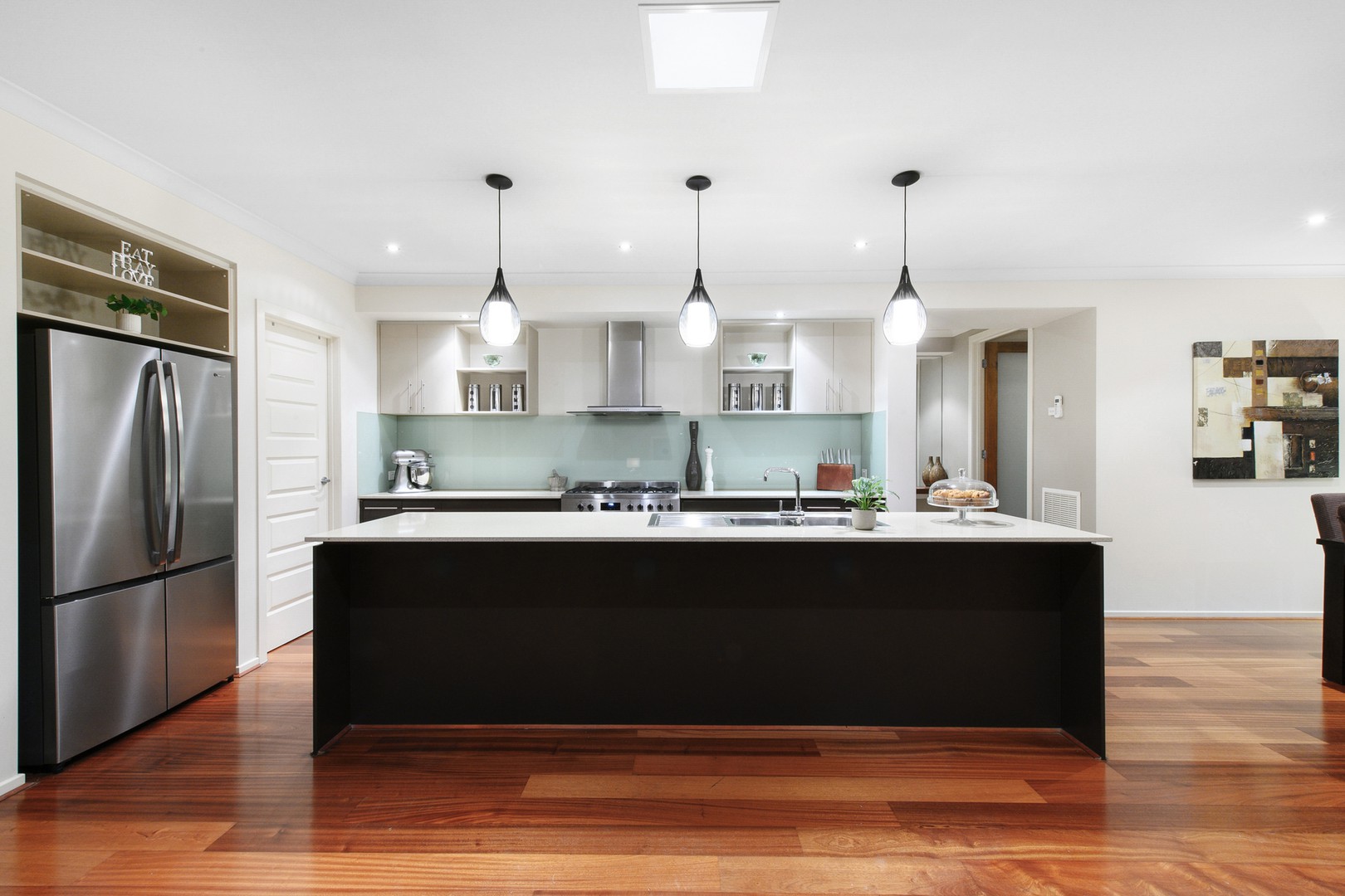 3 Sinclair Avenue, Hillside, VIC 3037, Hillside - Thumbnail 2