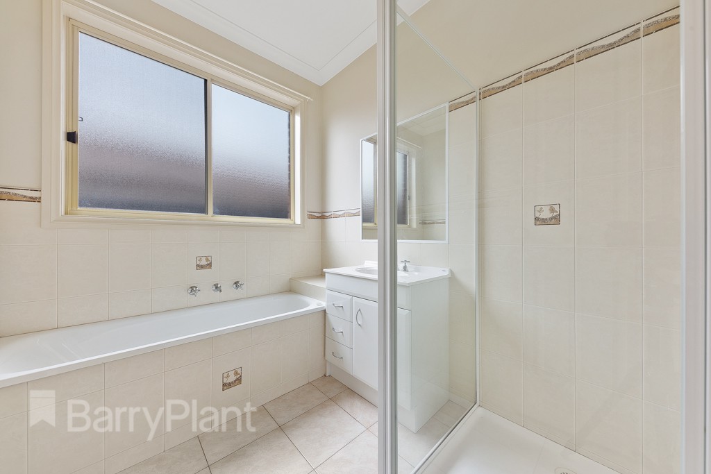 3 Strutt PlaceCaroline Springs, VIC 3023  - Leased, Caroline Springs - Thumbnail 6