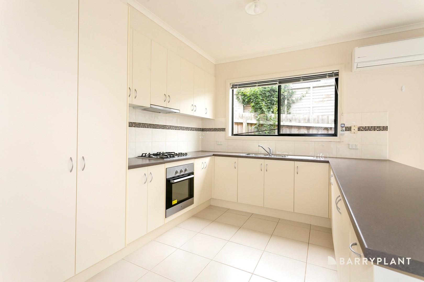 3 Tatterson Court, Warragul, VIC 3820, Warragul - Thumbnail 2