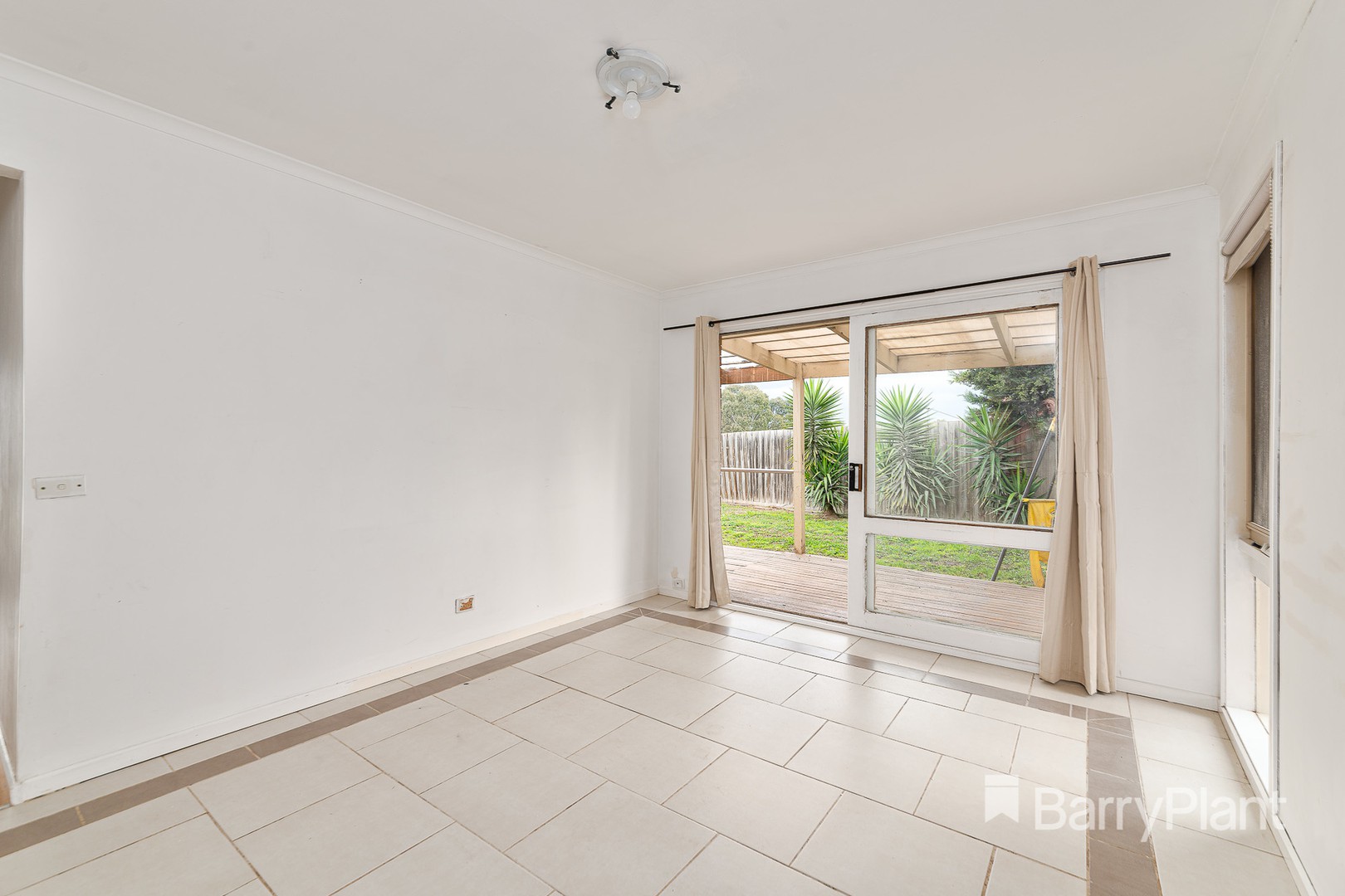 3 The MearsEpping, VIC 3076, Epping - Thumbnail 4